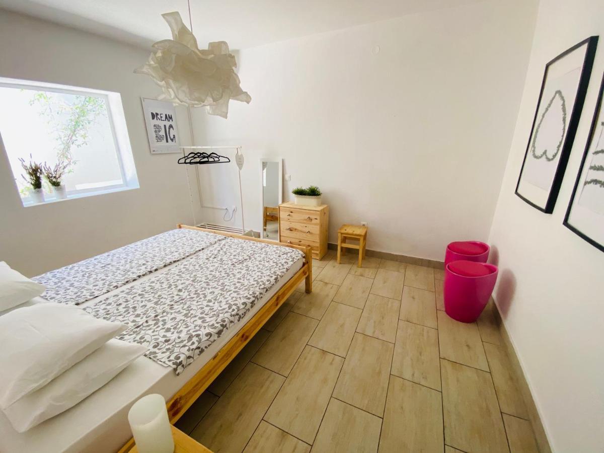 Guesthouse Dvoshko Hvar Eksteriør billede